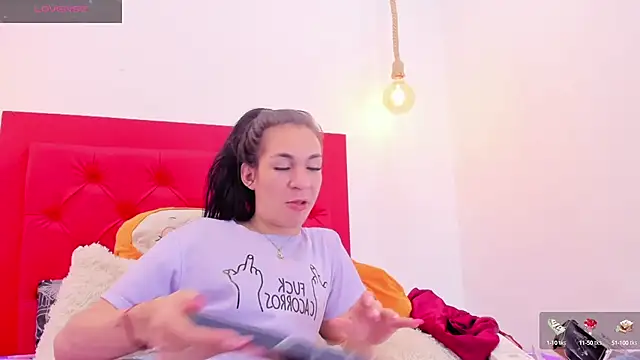 Mia thompson 19 online show from February 20, 8:58 pm