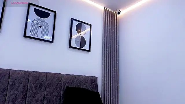 Mia thompson 19 online show from April 21, 1:42 am