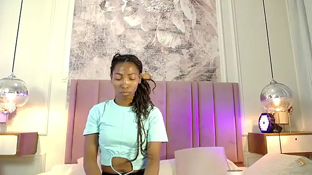 SabrinaDevill online show from June 30, 1:23 pm