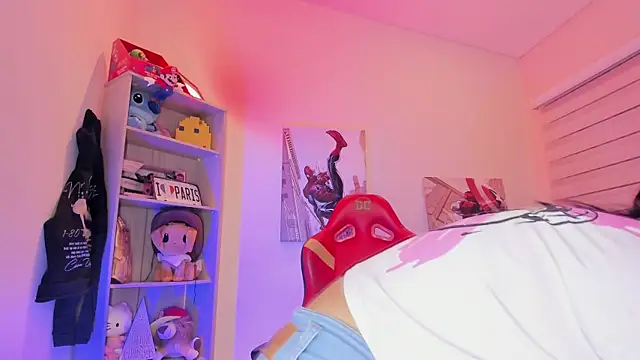 madelyn rose  online show from January 16, 1:58 am