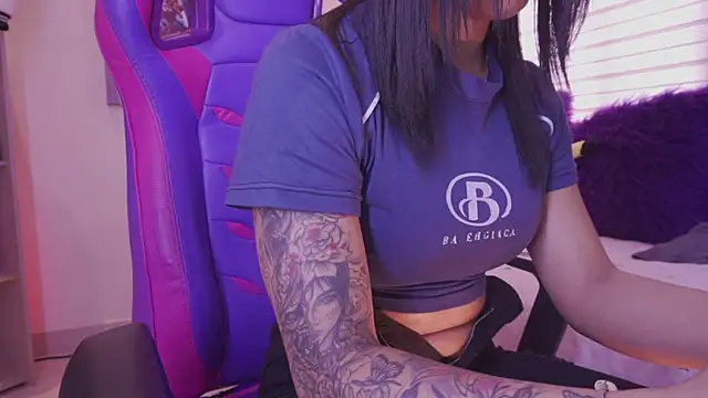 madelyn rose  online show from April 10, 6:34 pm