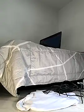 Snapshot of samanthakiss192 chatting on February 22, 4:09 pm samanthakiss192 online show from February 22, 4:09 pm