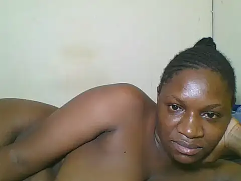 Snapshot of Prettyface25 chatting on May 7, 11:10 pm Prettyface25 online show from May 7, 11:10 pm