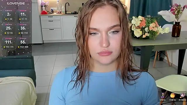 CarolineLovers online show from December 5, 2:20 am