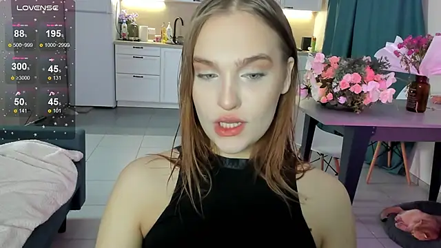 CarolineLovers online show from December 8, 2:39 am