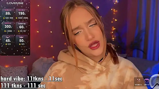 CarolineLovers online show from March 10, 11:16 pm