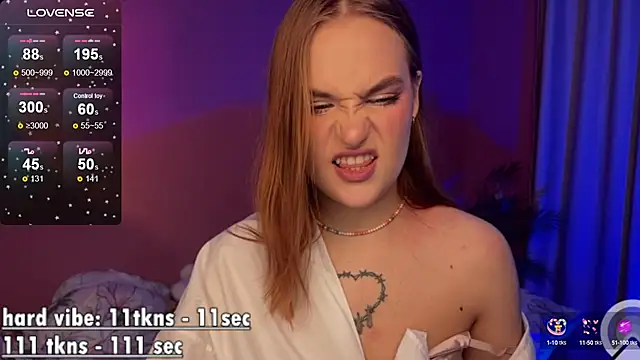 CarolineLovers online show from March 22, 3:52 am