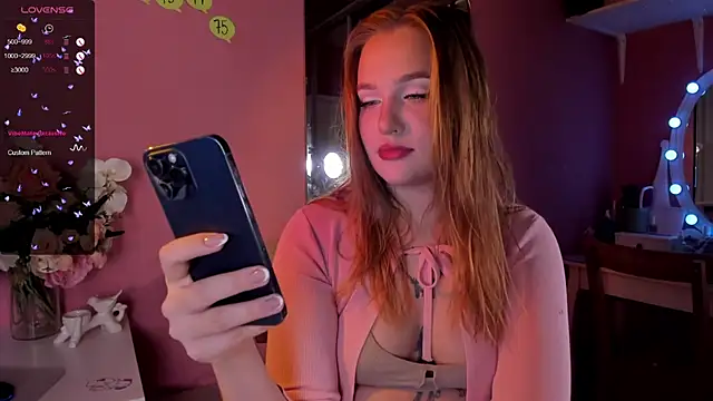 CarolineLovers online show from September 18, 8:11 pm