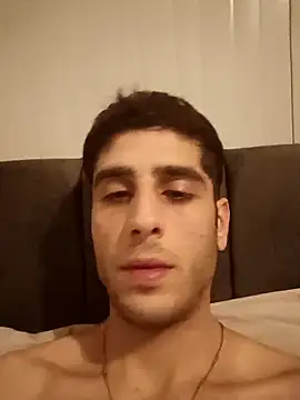 arenn1997 online show from December 21, 12:51 am