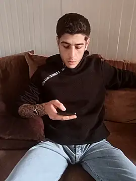 arenn1997 online show from March 13, 12:01 pm