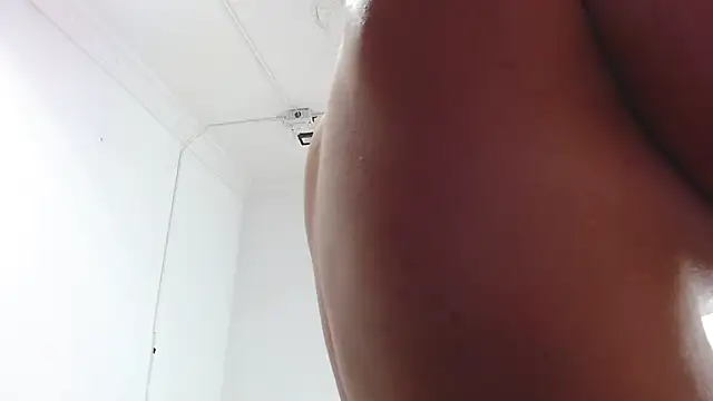 Snapshot of Cataleyalove_ADY chatting on January 14, 1:47 am Cataleyalove ADY online show from January 14, 1:47 am