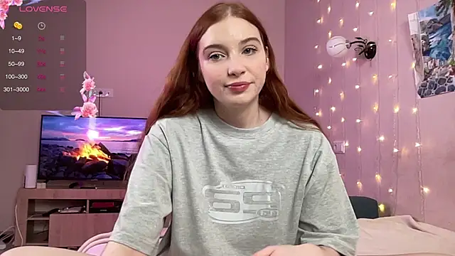 Snapshot of cinnabon_girls chatting on January 17, 3:00 pm cinnabon girls online show from January 17, 3:00 pm