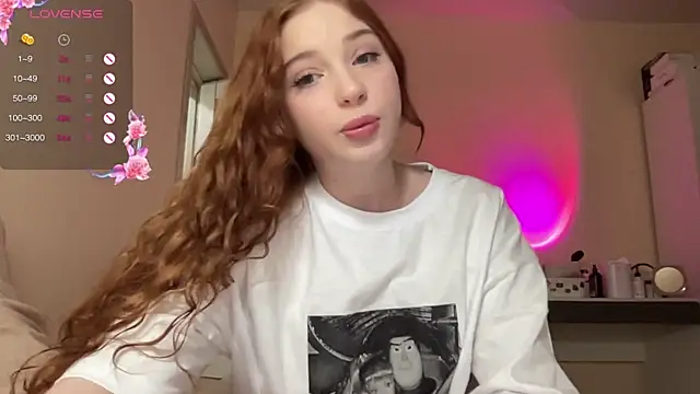 Snapshot of cinnabon_girls chatting on January 26, 3:47 pm cinnabon girls online show from January 26, 3:47 pm