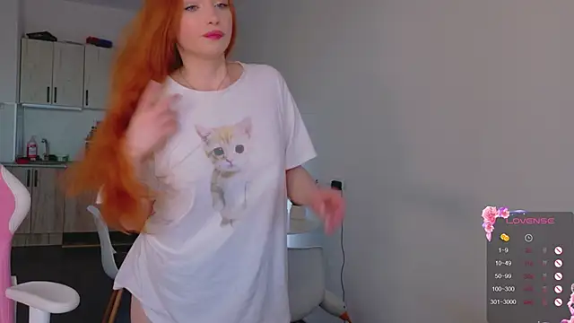 cinnabon girls online show from April 24, 4:42 pm