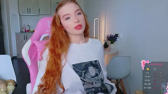 Snapshot of cinnabon_girls chatting on June 2, 1:02 pm cinnabon girls online show from June 2, 1:02 pm