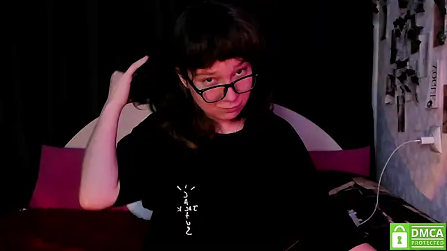 dreamgirllovee online show from November 1, 1:29 am