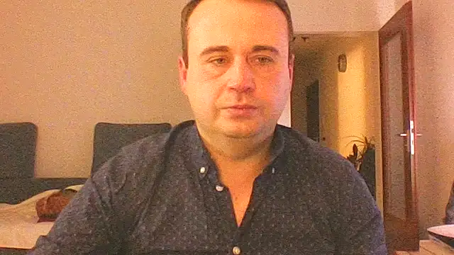 Snapshot of Alexandr2019 chatting on November 22, 12:42 am Alexandr2019 online show from November 22, 12:42 am