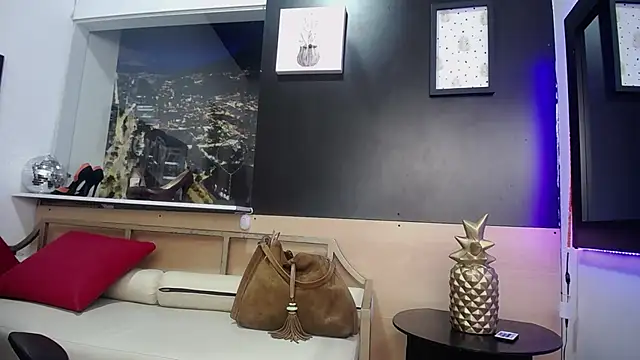 enderlis online show from February 21, 2:06 am