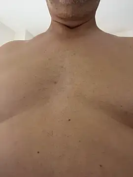 rjuanito973 online show from April 24, 10:50 am