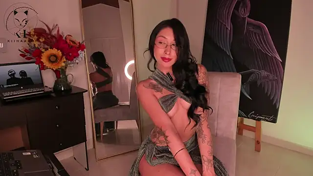 Snapshot of kiihaaru- chatting on October 4, 8:18 pm kiihaaru- online show from October 4, 8:18 pm