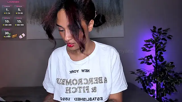 Snapshot of lau-333 chatting on March 12, 7:38 pm lau-333 online show from March 12, 7:38 pm