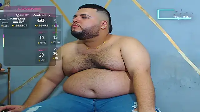 Snapshot of damian_chubby chatting on September 25, 11:30 pm damian chubby online show from September 25, 11:30 pm