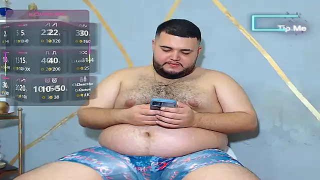 Snapshot of damian_chubby chatting on September 27, 10:59 pm damian chubby online show from September 27, 10:59 pm