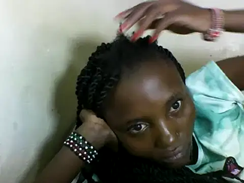 Snapshot of SexyNeedle22 chatting on February 19, 5:16 am SexyNeedle22 online show from February 19, 5:16 am