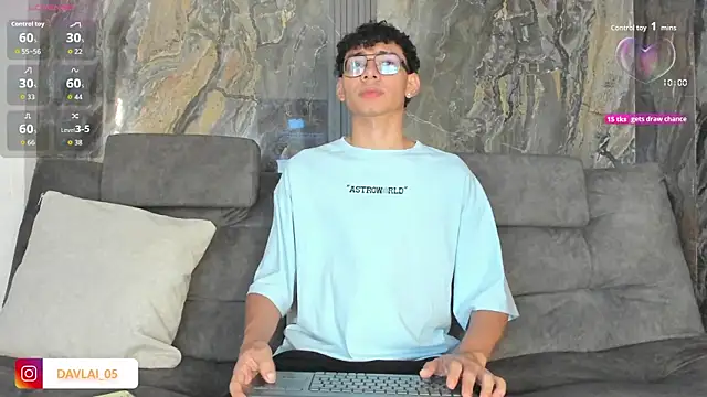 Daviid laidd online show from November 6, 9:37 pm