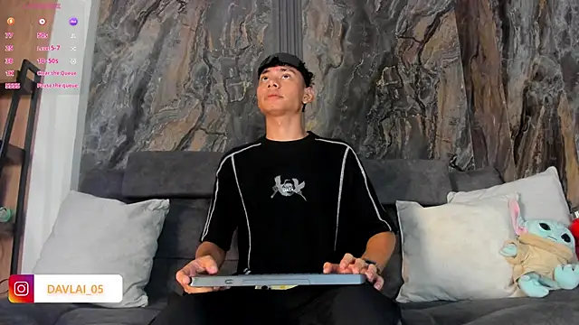 Daviid laidd online show from April 9, 9:31 pm