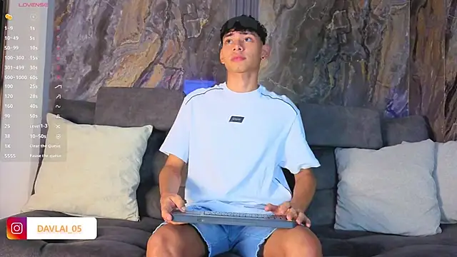 Daviid laidd online show from April 19, 1:21 pm