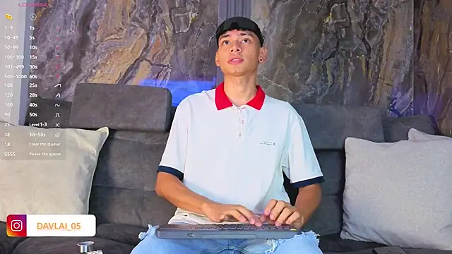 Daviid laidd online show from April 20, 7:37 pm