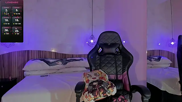 IamNayuta online show from April 22, 8:10 pm