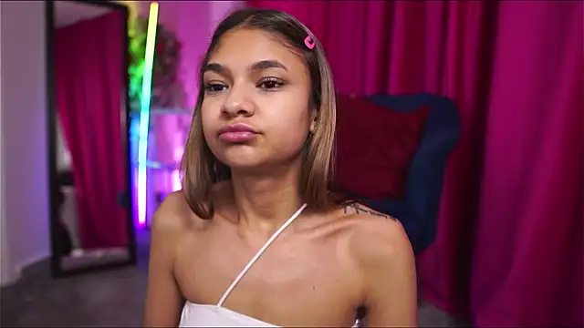 AshaYuva online show from January 11, 9:04 pm