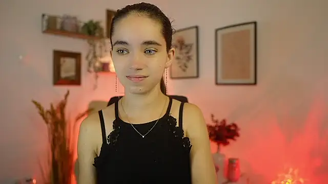 Gia Paige18 online show from September 18, 1:02 pm