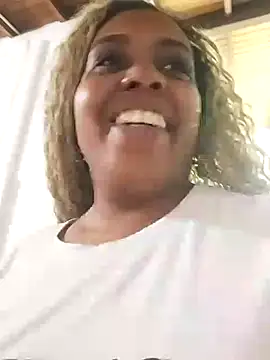 ELLA KELLY online show from September 14, 11:53 am