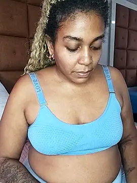 ELLA KELLY online show from October 10, 11:09 am