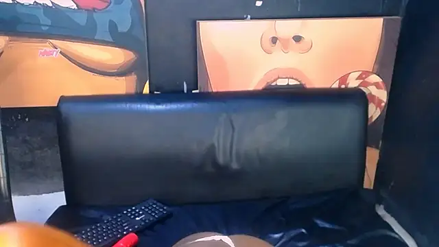 Snapshot of Ebonycutiex chatting on October 27, 12:20 pm Ebonycutiex online show from October 27, 12:20 pm