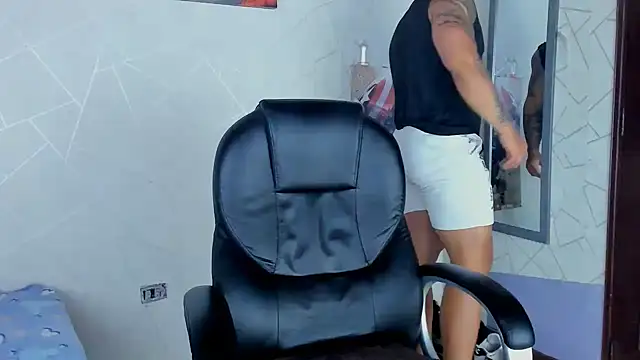 Cristian Walker online show from February 9, 1:35 pm