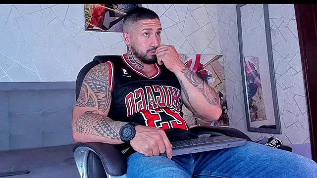 Cristian Walker online show from February 7, 3:27 pm