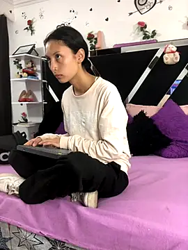 1lovelygirls online show from October 9, 12:03 pm