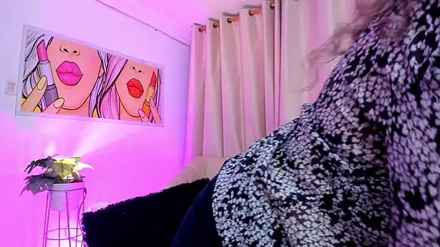 StarMilf online show from August 6, 12:29 pm