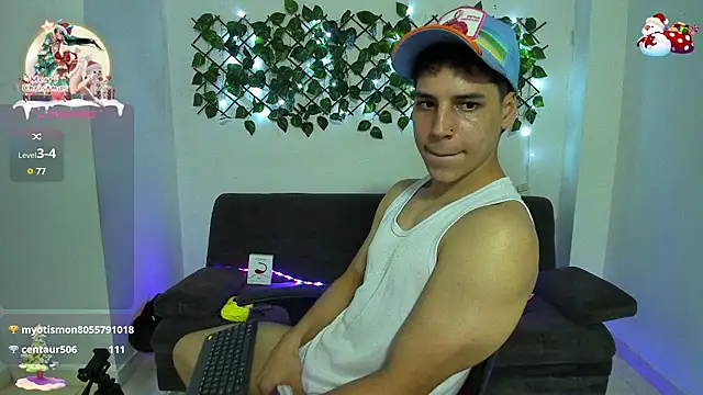 Snapshot of jonathanjoestar_ chatting on December 20, 1:14 am jonathanjoestar  online show from December 20, 1:14 am