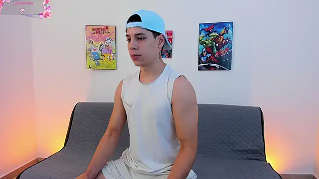Snapshot of jonathanjoestar_ chatting on October 3, 9:12 pm jonathanjoestar  online show from October 3, 9:12 pm