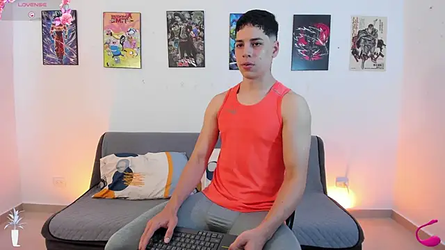 jonathanjoestar  online show from November 11, 9:04 pm