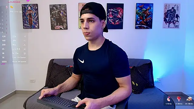 Snapshot of jonathanjoestar_ chatting on May 4, 9:00 pm jonathanjoestar online show from May 4, 9:00 pm