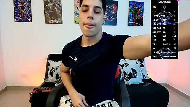 Snapshot of jonathanjoestar_ chatting on May 31, 10:22 pm jonathanjoestar online show from May 31, 10:22 pm