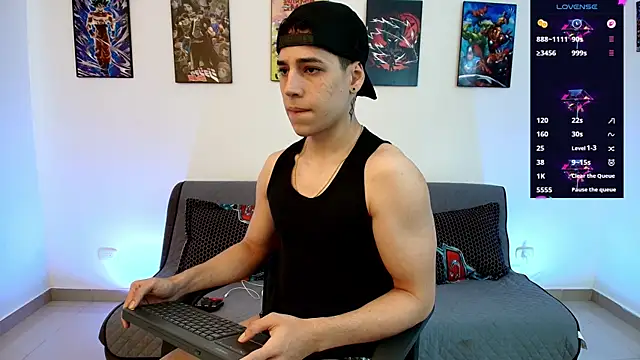 Snapshot of jonathanjoestar_ chatting on June 8, 8:53 pm jonathanjoestar online show from June 8, 8:53 pm