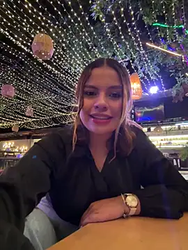 lalilamassu1 online show from March 10, 11:38 pm