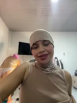 lalilamassu1 online show from March 14, 2:19 pm